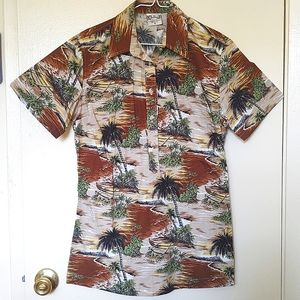 Exquisite Unisex Hawaiian Shirt Size Small Never Worn